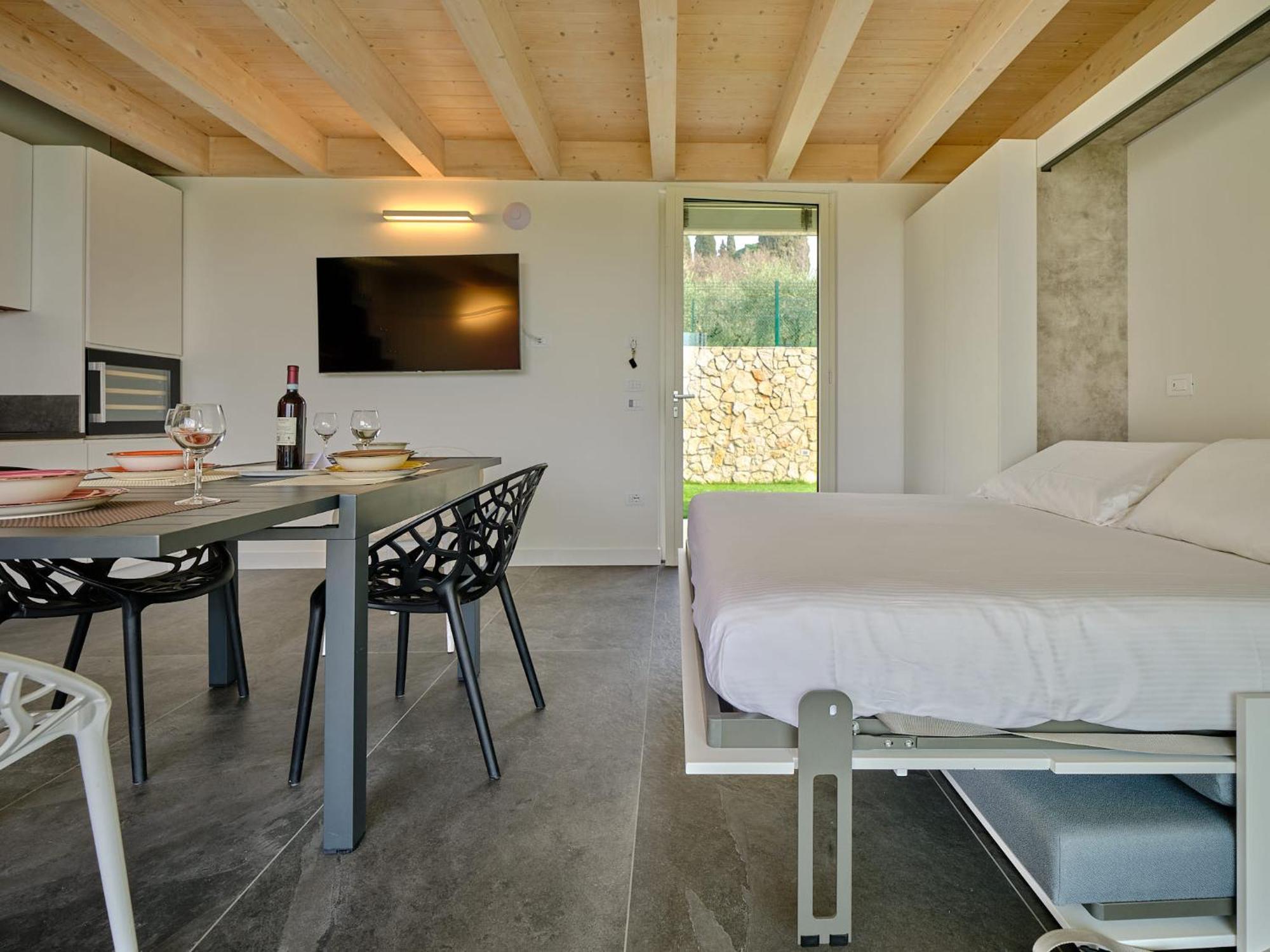 Villa Sunny Lake Suites 바르돌리노 외부 사진