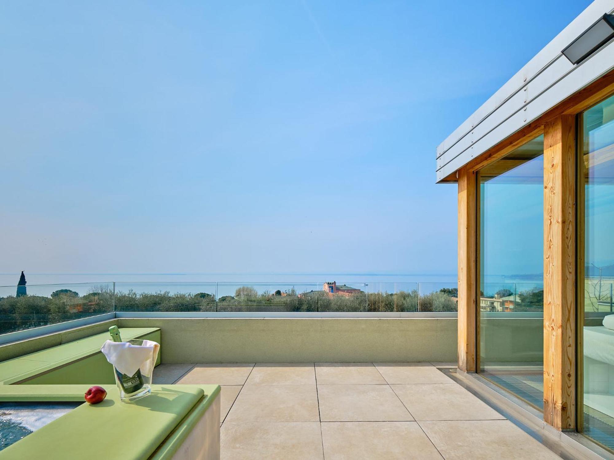 Villa Sunny Lake Suites 바르돌리노 외부 사진